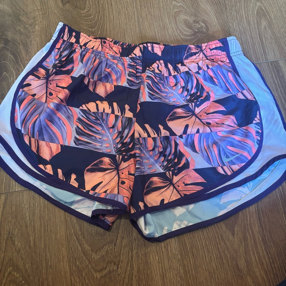 Womens nike running shorts dri-fit tempo size large